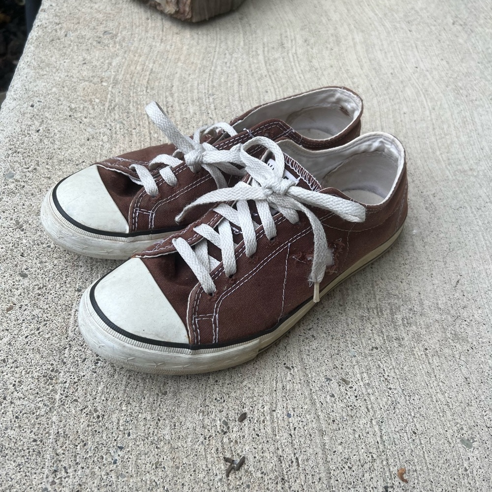 Vintage Converse One Star Brown